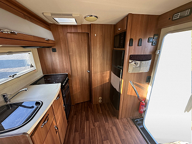  2014-autosleeper-burford-for-sale-ros285-15.jpg