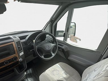  2014-autosleeper-burford-for-sale-ros285-9.jpg