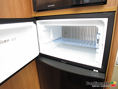  2014-autosleeper-burford-ros285-13_1.jpg