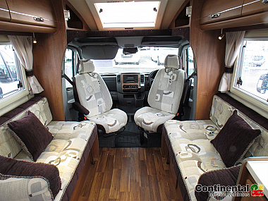  2014-autosleeper-burford-ros285-29_1.jpg