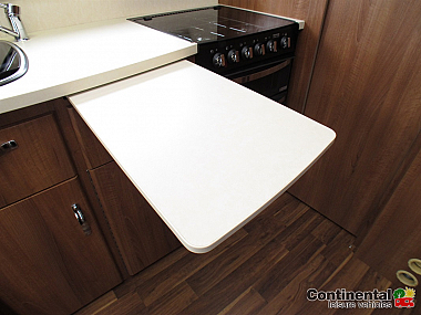  2014-autosleeper-burford-ros285-4_1.jpg