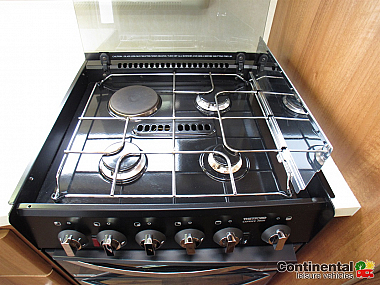  2014-autosleeper-burford-ros285-8_1.jpg