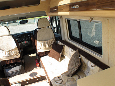  2014-autosleeper-kemerton-for-sale-uc5890-16.jpg