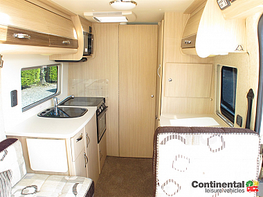  2014-autosleeper-kemerton-for-sale-uc5890-20.jpg