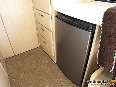  2014-autosleeper-kemerton-for-sale-uc5890-22.jpg