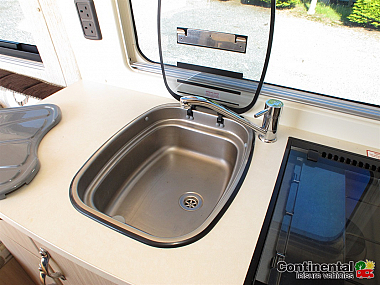  2014-autosleeper-kemerton-for-sale-uc5890-25.jpg