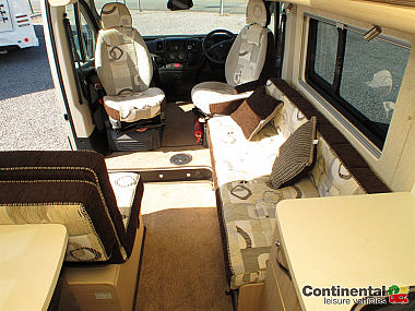  2014-autosleeper-kemerton-for-sale-uc5890-38.jpg