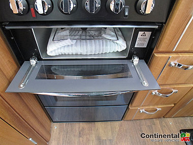  2014-autosleeper-nuevo-ek-for-sale-uc6076-20.jpg