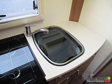  2014-autosleeper-nuevo-ek-for-sale-uc6076-21.jpg