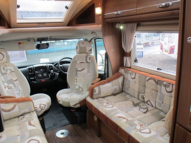  2014-autosleeper-nuevo-ek-for-sale-uc6076-26.jpg