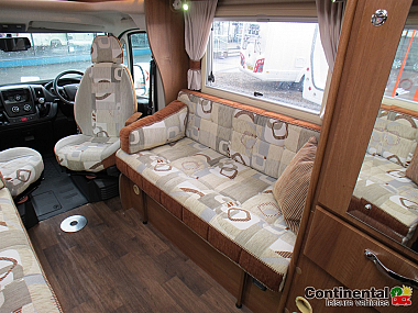  2014-autosleeper-nuevo-ek-for-sale-uc6076-3_1.jpg