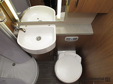  2014-autotrail-apache-700-for-sale-uc5860-48.jpg