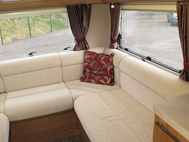  2014-autotrail-apache-700-for-sale-uc5860-53.jpg