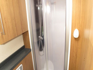  2014-autotrail-tracker-fb-for-sale-uc5802-43.jpg