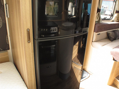  2014-swift-bessacarr-582-for-sale-pics-two-uc5907-32.jpg