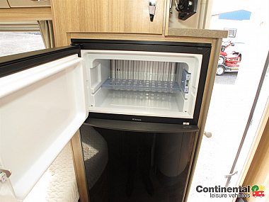  2014-swift-bessacarr-582-for-sale-pics-two-uc5907-33.jpg