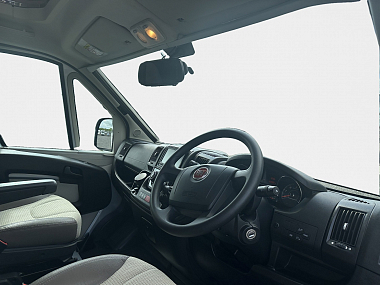  2015-adria-matrix-axess-m590sg-for-sale-uc6008-9.jpg