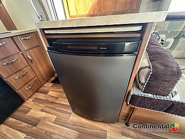  2015-autosleeper-nuevo-for-sale-ros341-25.jpg