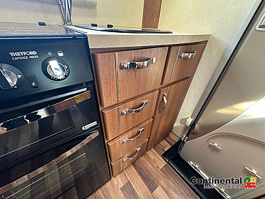  2015-autosleeper-nuevo-for-sale-ros341-36.jpg