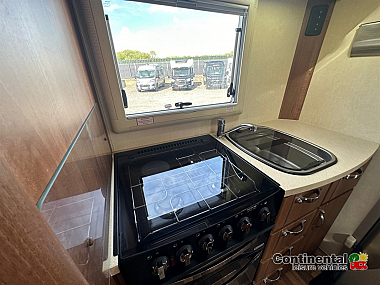  2015-autosleeper-nuevo-for-sale-ros341-43.jpg