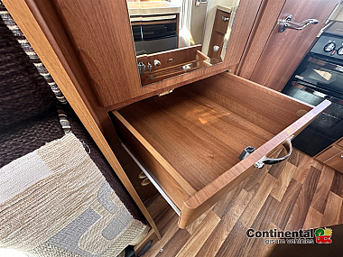  2015-autosleeper-nuevo-for-sale-ros341-54.jpg