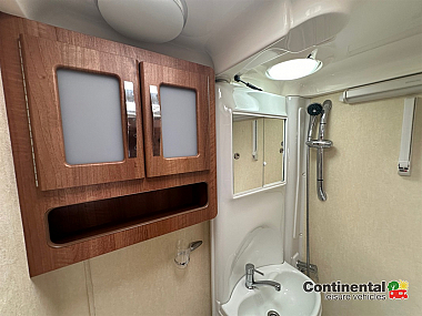  2015-autosleeper-nuevo-for-sale-ros341-58.jpg