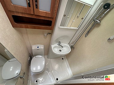  2015-autosleeper-nuevo-for-sale-ros341-61.jpg