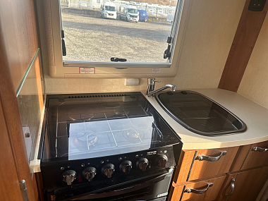  2015-autosleeper-stanton-for-sale-uc6077-22.jpg