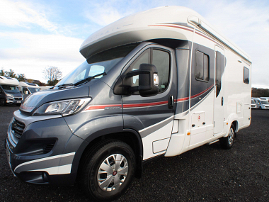  2015-autotrail-apache-632-for-sale-uc5631-10.jpg