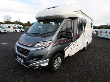  2015-autotrail-apache-632-for-sale-uc5631-2.jpg