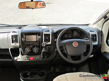  2015-autotrail-apache-632-for-sale-uc5904-10.jpg