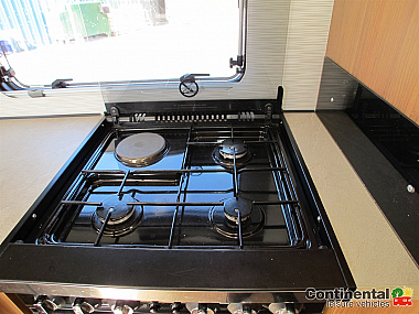  2015-autotrail-apache-632-for-sale-uc5904-25.jpg