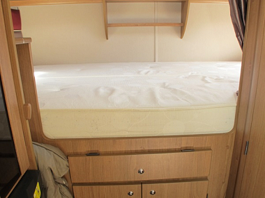  2015-autotrail-apache-632-for-sale-uc5904-38.jpg