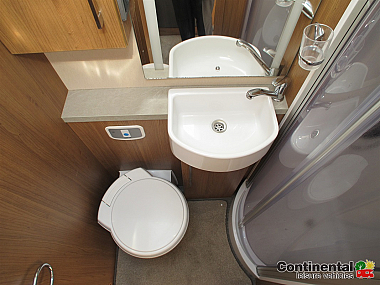  2015-autotrail-apache-632-for-sale-uc5904-43.jpg