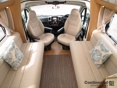  2015-autotrail-mohawk-for-sale-uc5707-28.jpg