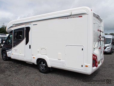  2015-autotrail-mohawk-for-sale-uc5707-4.jpg