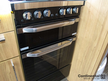  2015-autotrail-mohawk-for-sale-uc5707-40.jpg