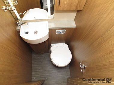  2015-autotrail-mohawk-for-sale-uc5707-57.jpg
