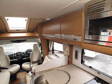  2015-autotrail-savannah-for-sale-uc5559-38.jpg