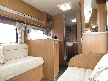 2015-autotrail-savannah-for-sale-uc5559-62.jpg