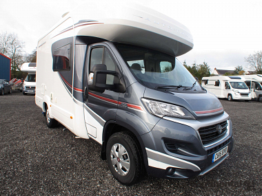  2015-autotrail-tracker-eks-for-sale-uc5643-10.jpg