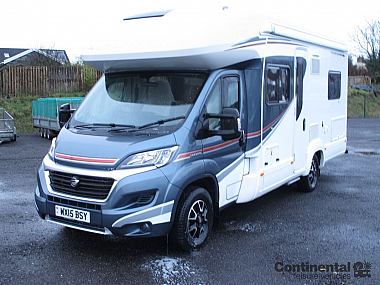  2015-autotrail-tracker-fb-for-sale-uc5838-10.jpg