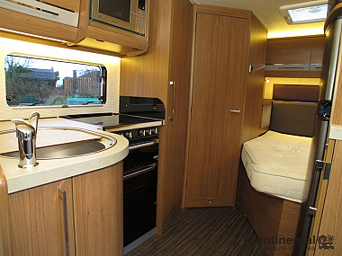  2015-autotrail-tracker-fb-for-sale-uc5838-34.jpg