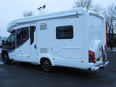  2015-autotrail-tracker-fb-for-sale-uc5838-4.jpg