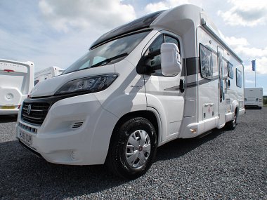  2015-bessacarr-e496-for-sale-uc5579-10.jpg