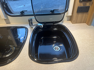 2015-elddis-majestic-125-for-sale-uc6079-18.jpg