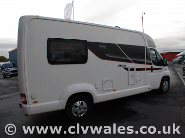  2015-swift-rio-320-uc5505-9.jpg