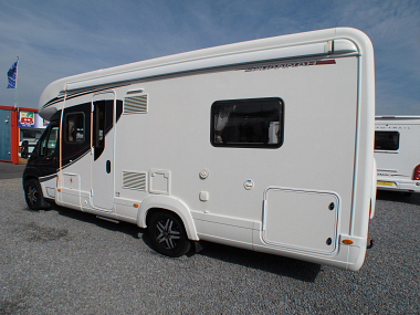  2016-autotrail-frontier-savannah-for-sale-uc5555-3.jpg