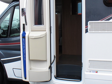  2016-autotrail-imala-625-for-sale-uc5986-14.jpg