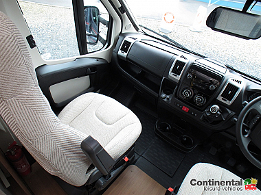  2016-autotrail-imala-625-for-sale-uc5986-17.jpg